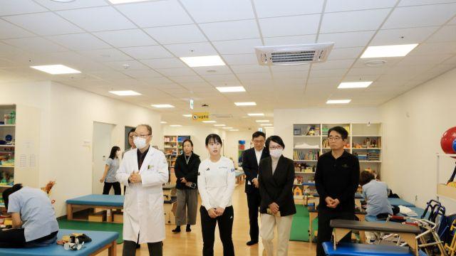 ‘돌격대장’ 골프선수 황유민, 보바스어린이재활센터에 1천만원 ‘쾌척’