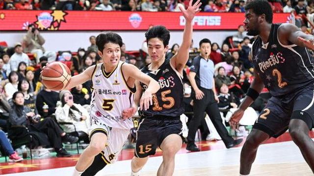 프로농구 선두 LG, 현대모비스 71-68 제압…맞대결 6연승 달성