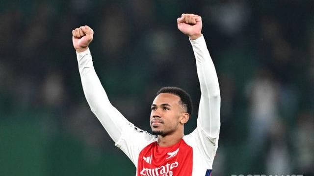 자책골 덕 봤던 아스널, 보란 듯 ‘사기 코너킥+필드골’로 4골 폭격! 3위 빌라 PL 8연승 마감