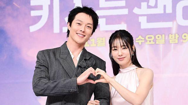 장기용♥안은진, 화끈 키스 퍼포먼스 뒤…