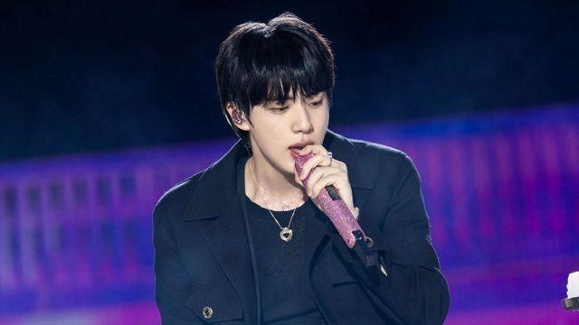 방탄소년단 진, 콘서트 끝? 극장에선 지금 시작