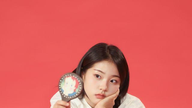 '세계의 주인' 서수빈, '거울아 거울아 누가 제일 예쁘니?'