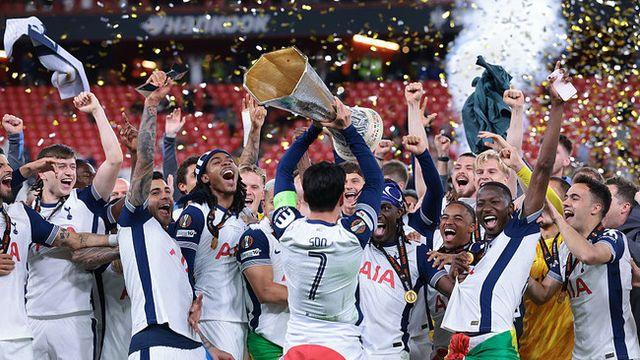 굿바이 2025! 손흥민-케인 첫 트로피에 언더독의 반란까지… 역대급 ‘성불의 해’ 돌아보기