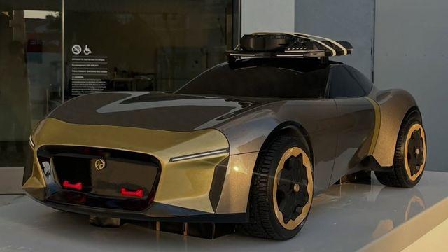 현실의 재규어는 멈췄지만, CGI 속에서는 질주한다