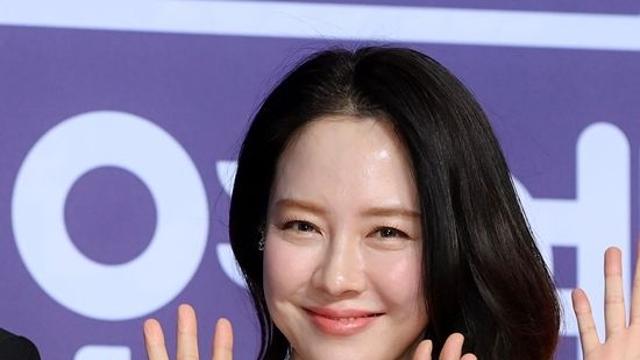 송지효, 특별 관리 없이도 완벽 미모…