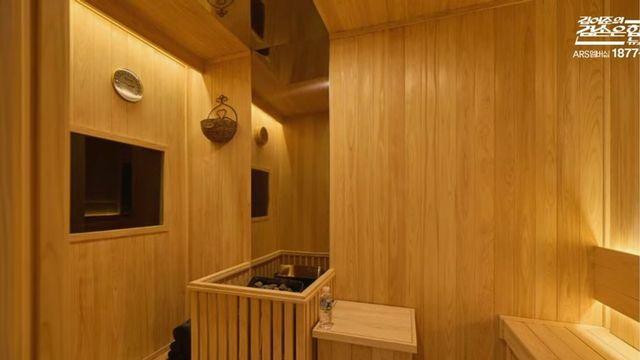 용산 집무실에 尹 사우나·침실이…강훈식 