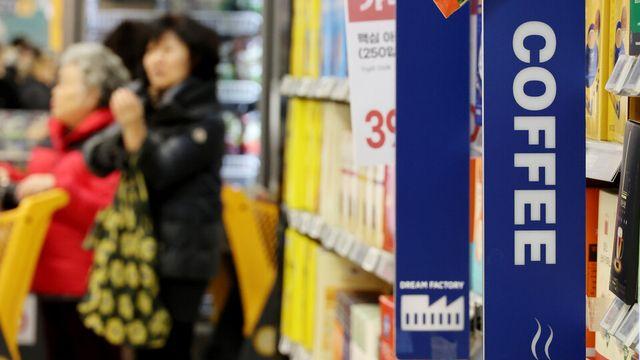 원두·환율 ‘이중 부담’…국내 커피 가격 인상 가능성 재부상