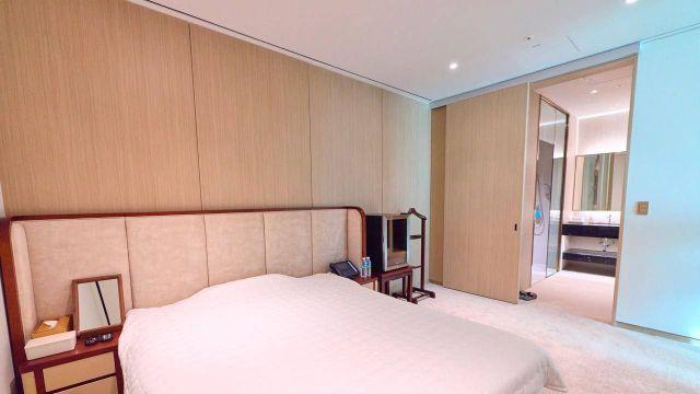 尹 용산 집무실에 침실·사우나…