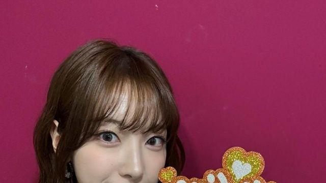 시크한 블랙과 강렬한 에너지의 조화, 하이키 리이나