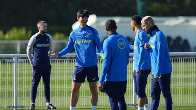 '토트넘 데뷔 실패' 일본 수비수 다카이, 묀헨글라트바흐로 임대