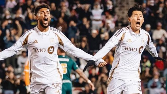 사상 초유의 사태…손흥민 동료의 축구 국가대표팀, 너무 못한다고 '강제 해체'