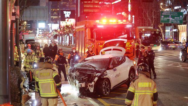 [속보] 종각역 택시 돌진 70대 긴급체포…모르핀 양성 반응