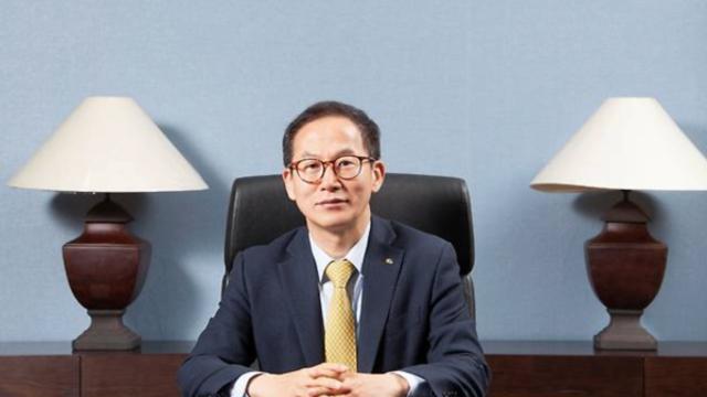 [신년사] KB금융 양종희 “AI는 판을 바꾸는 파도”…디지털 주도권 승부