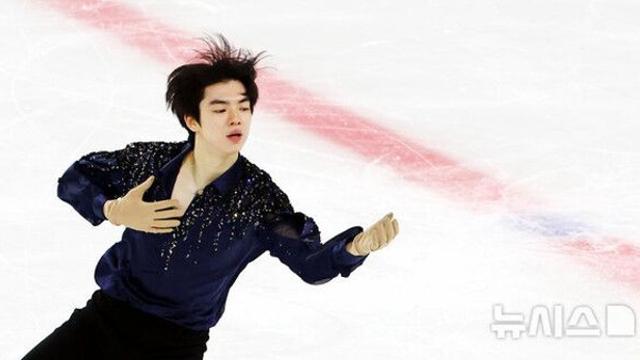 피겨 차준환·신지아, 올림픽 2차 선발전 쇼트 1위…밀라노행 보인다(종합)