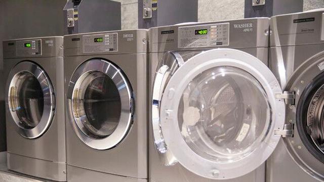 무인 세탁방서 남의 옷 훔쳐입고 소변까지…대만 발칵