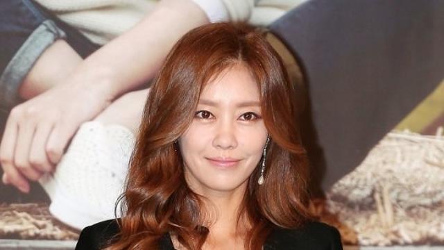 이지현, 안과의사와 혼인신고만 했다가 결국 이혼…