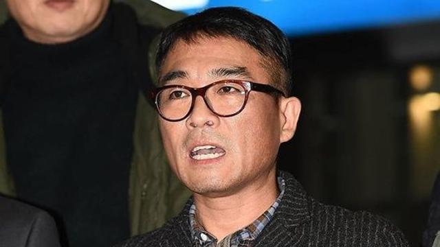 김건모, 성폭행 무혐의 후 근황 보니…컴백 임박? “곡 쓰는 중, 공연도 잘 돼” [엑’s 이슈]