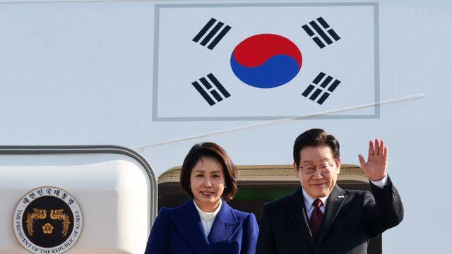 李대통령, 3박 4일 방중길 올라…성남공항서 출국