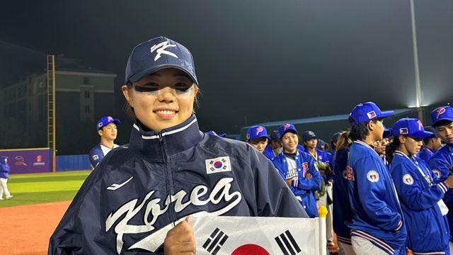 '공 던질 곳 없어도 팔꿈치 끊어져도' 14년 꿋꿋이 버텨 꽃피웠다, 김라경 