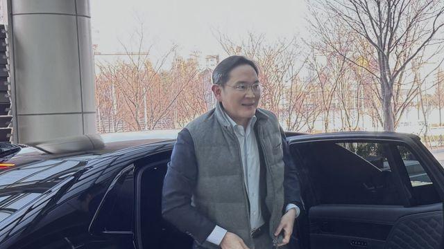 4대 그룹 총수, 6년 만에 방중 사절단 출국...최대 수출 시장서 협력 진전 기대