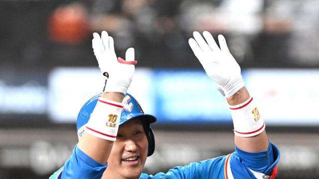 ‘조선의 4번타자’ 이대호, 대만 중신서 지도자 첫걸음…객원 타격코치 선임