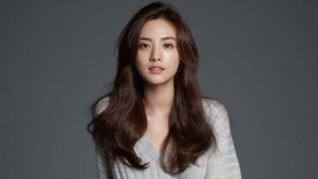 “털끝 하나 안 건드렸는데”…'나나 집 침입' 30대 강도, 옥중편지 5장