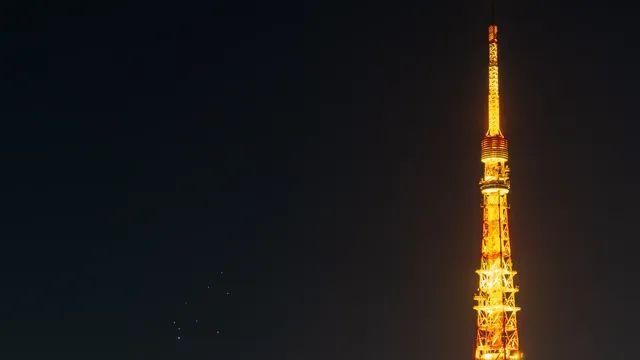 어두운 밤에 올리는 밤의 일본 도시 사진들