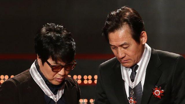 국민배우 안성기, 60년 짝꿍 조용필 두고 떠났다...영화·음악 넘나든 우정