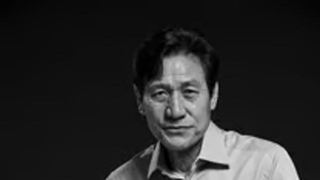 안성기 별세에 이정재·정우성 운구... '국민배우' 마지막 배웅 눈물 바다