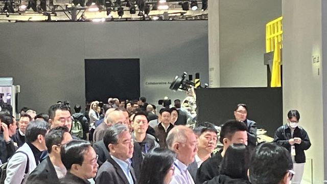 CES 찾은 정의선 회장…‘AI 로보틱스 경영’ 점검