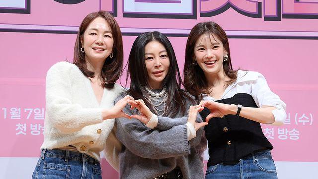 '싱글맘' 황신혜, '같이 삽시다'로 리얼리티 복귀 