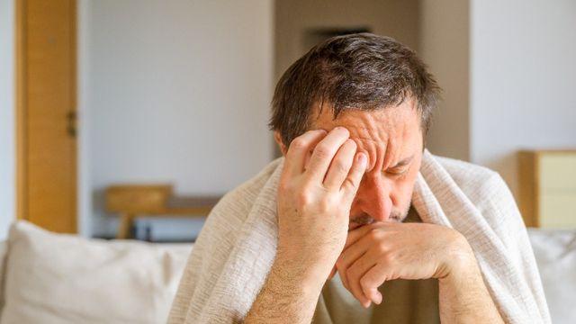 잠은 늦어지고, 장은 멈춘다…겨울 대장암 경고