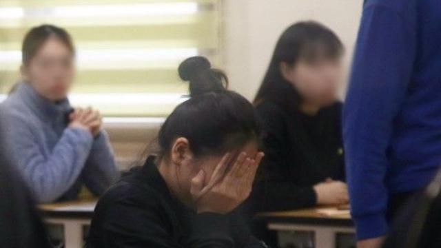 ‘공부 때문에 못 자요’ 고교생 2명 중 1명 ‘6시간 미만 수면’…“행복·정신건강 위협”