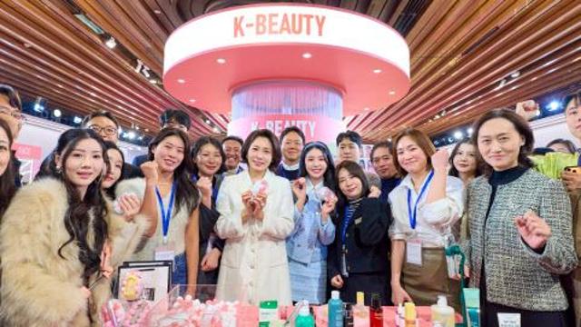 김혜경 여사, 왕홍 차오루 깜짝 만남 왜?