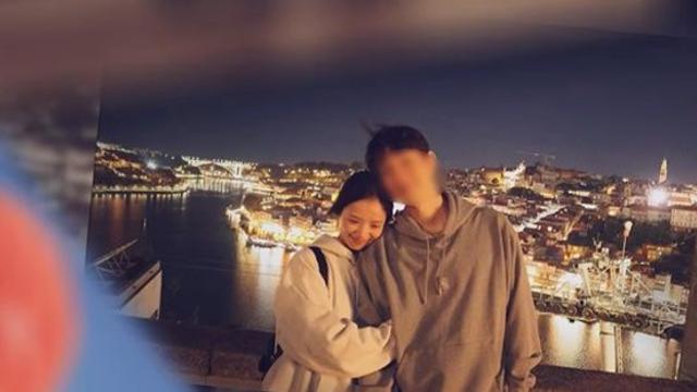 '결혼' 김지영, '♥사업가 남친' 얼굴 왜 가렸나…