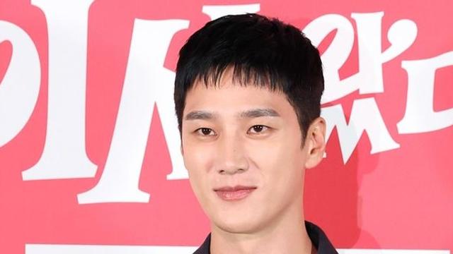 “너무 화가 나서 수술했다” 안보현, 극심한 스트레스 겪었다는 '이 증상'