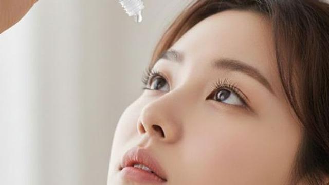 인공눈물 넣고 그냥 깜빡이면 손해…의사가 꼭 눌러주라는 ‘이 부위’