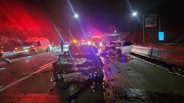 경찰관·견인차 기사 숨지게 한 30대, 크루즈 기능 켜고 달리다 잠들었다