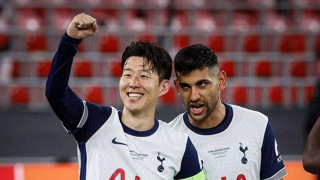 손흥민은 어떻게 참았나…토트넘 캡틴 분노 폭발! “몇 년 째 잘될 때만 모습을 드러낸다” 저격