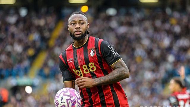 토트넘 또 졌다! ‘본머스에 작별선물’ 세메뇨에게 추가시간 결승골 얻어맞으며 패배