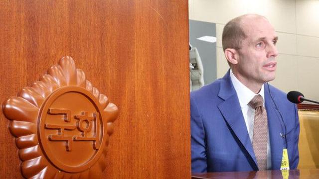 경찰, 로저스 쿠팡 대표 출석 요구…'셀프 면죄부' 의혹 조사