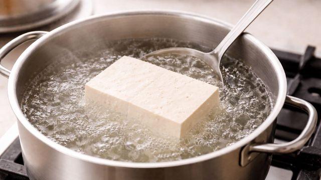 끓는 물에 두부 1개를 넣어보세요…이렇게 좋은 걸 왜 몰랐을까요