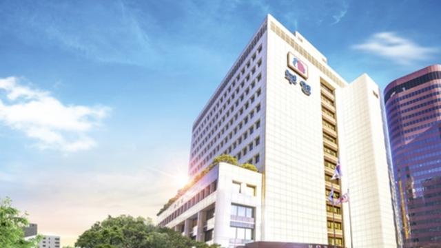 기부로 쌓은 '착한 기업'…하도급 임금체불에 흔들리는 부영