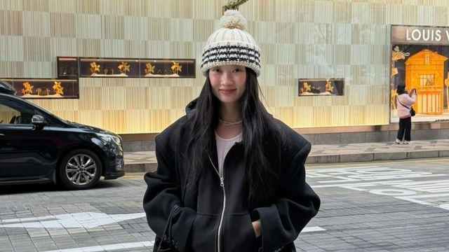 올겨울 패피들이 화이트 치마를 더 빛나게 입는 필승 공식