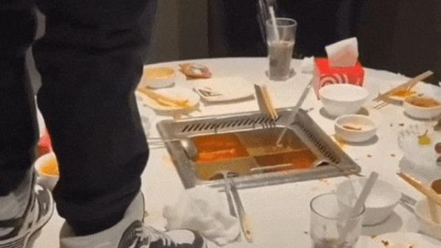 中 훠궈식당서 ‘소변테러’한 소년…신문에 공개 사과