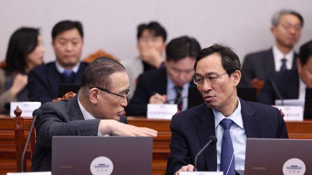 버텨서 살고, 버텨서 무너졌다…김병기 버티기는 성공할까[국회기자24시]