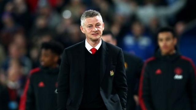 솔어게인 현실로? 임시 감독 찾는 맨유, ‘한 번 실패한’ 솔샤르 면접 본다… 경쟁자는 캐릭