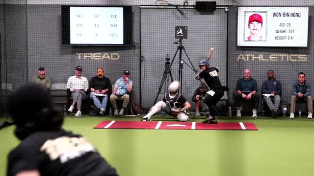 25세 현역 은퇴→'새로운 도전' 선언했는데, '1년 후 KIA 복귀' 암시인가…홍원빈, 다시 야구공 잡고 156km 강속구 포착