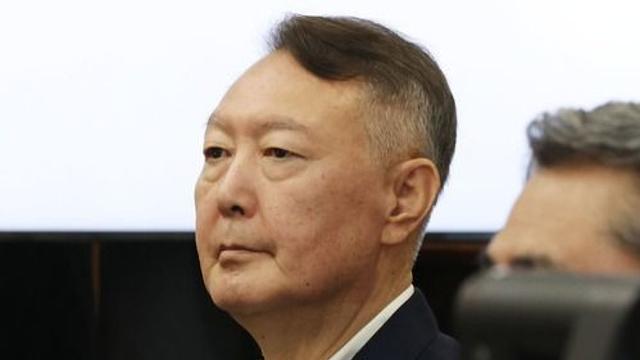 ‘내란 우두머리’ 尹 구형 13일로 연기