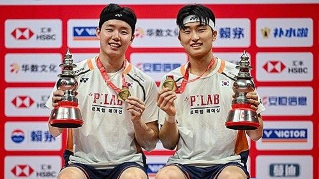 '세계 1위 한국인' 기적 같은 역전승 해냈다!…김원호-서승재, 세계 16위 2-1 꺾고 말레이시아 오픈 결승행→시즌 첫 우승 도전